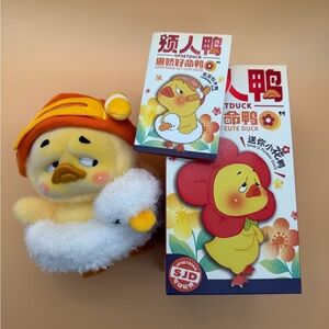 Upset Duck Action Figure - Yellow and White